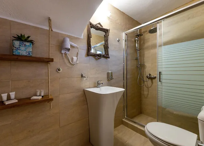 Crystal Iii * חריסי אקטי